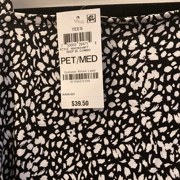 JM Collection Top - Picture 3 of 6